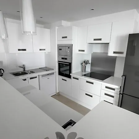 With 2 Bedrooms In Cannes, With Wonderful View, Furnish Cannes