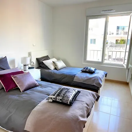 With 2 Bedrooms In Cannes, With Wonderful View, Furnish Apartment